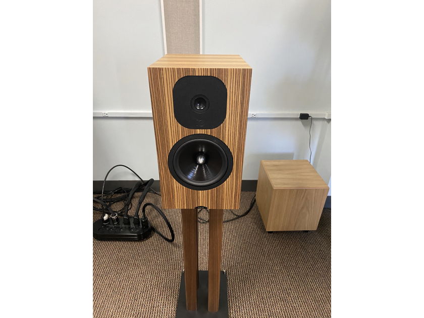 Neat Acoustics Momentum SX3i Speakers - Brand New, Sealed in Box!