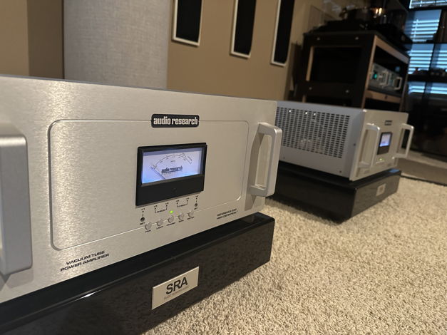 Audio Research REFERENCE 250 monoblocks