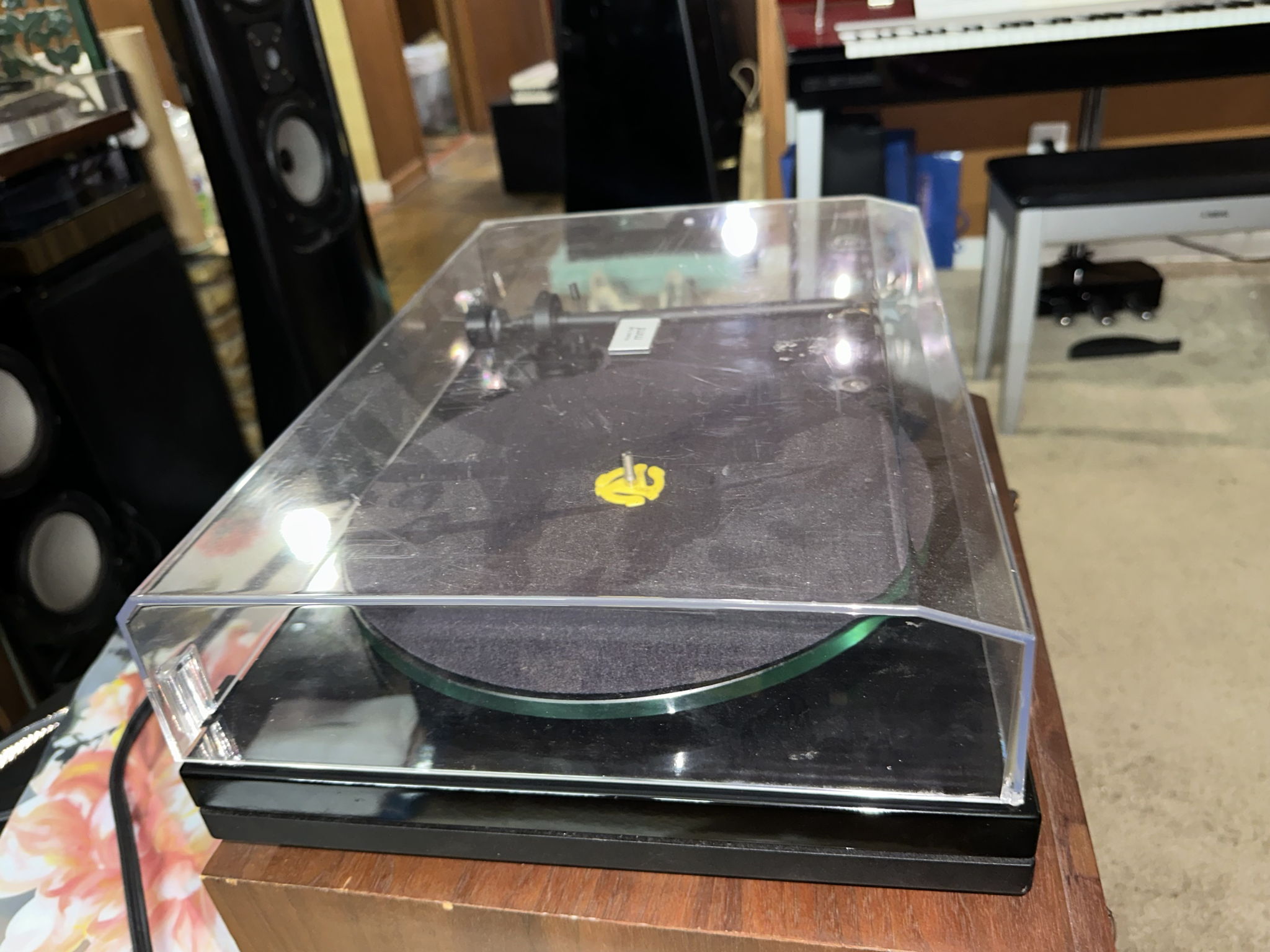 Music Hall MMF-5 Turntable. New Belt and AC Adapter. 6