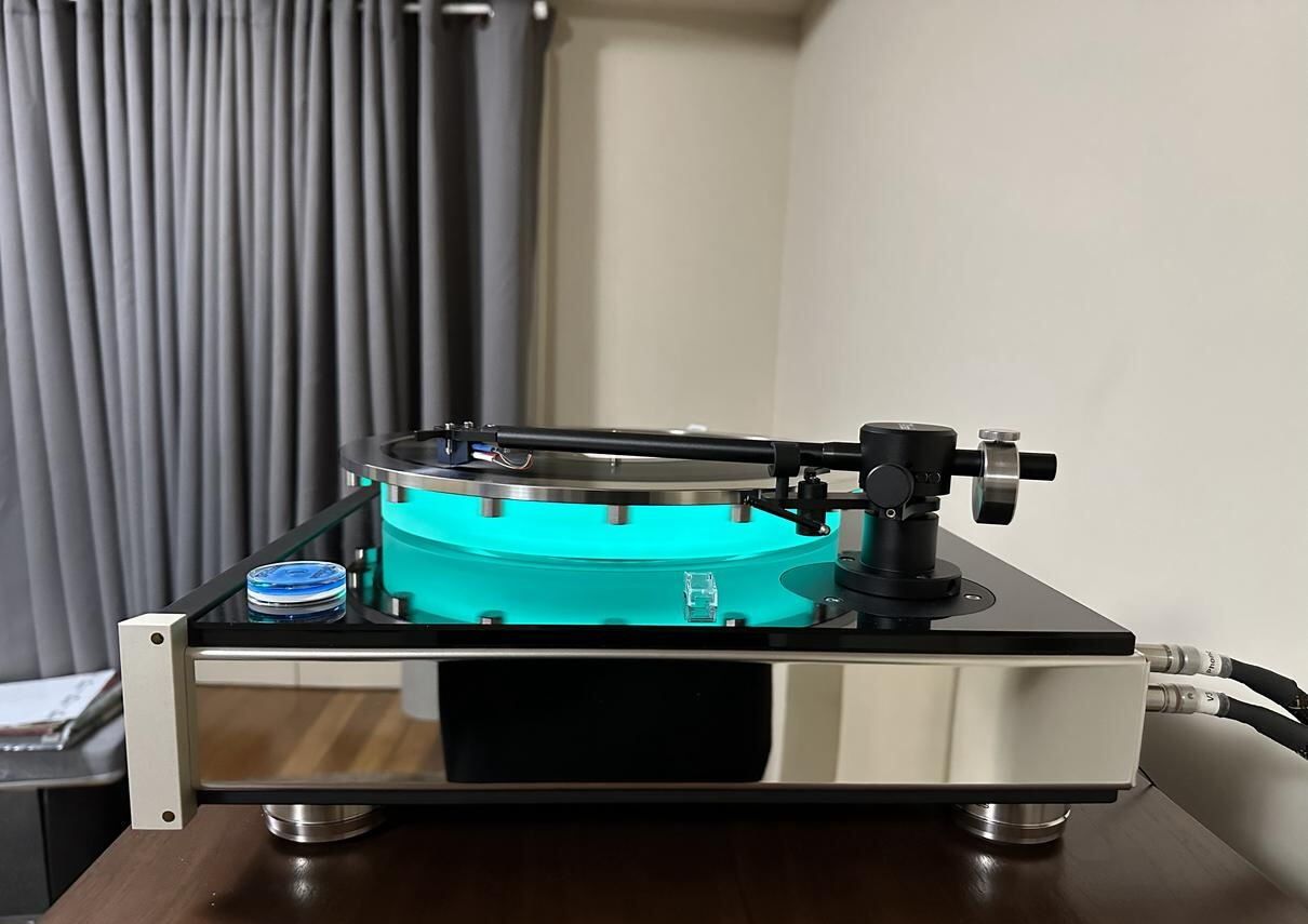 McIntosh MT5 Turntable – Near New, Original Owner, with... 2