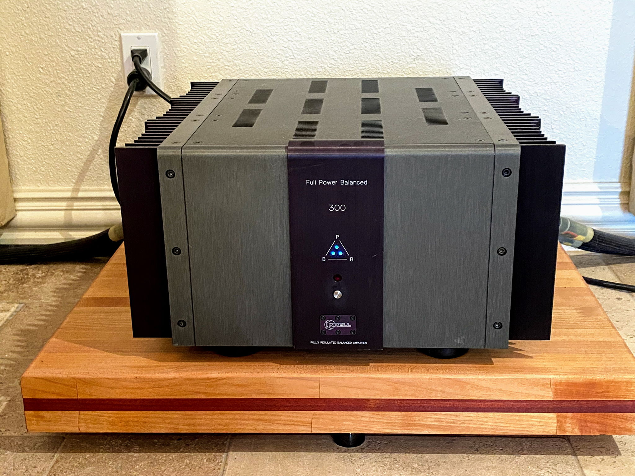 Old Krell Amp & Maple w/Bubinga Inlay Custom Stand