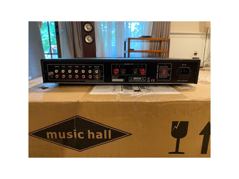 Music Hall a15.3 Integrated -- Nice integrated amp!