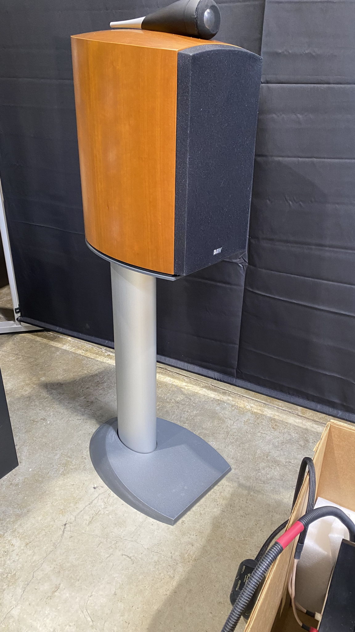 Bowers & Wilkins Abbey Road Dealer:  Nautilus 805 with ... 2