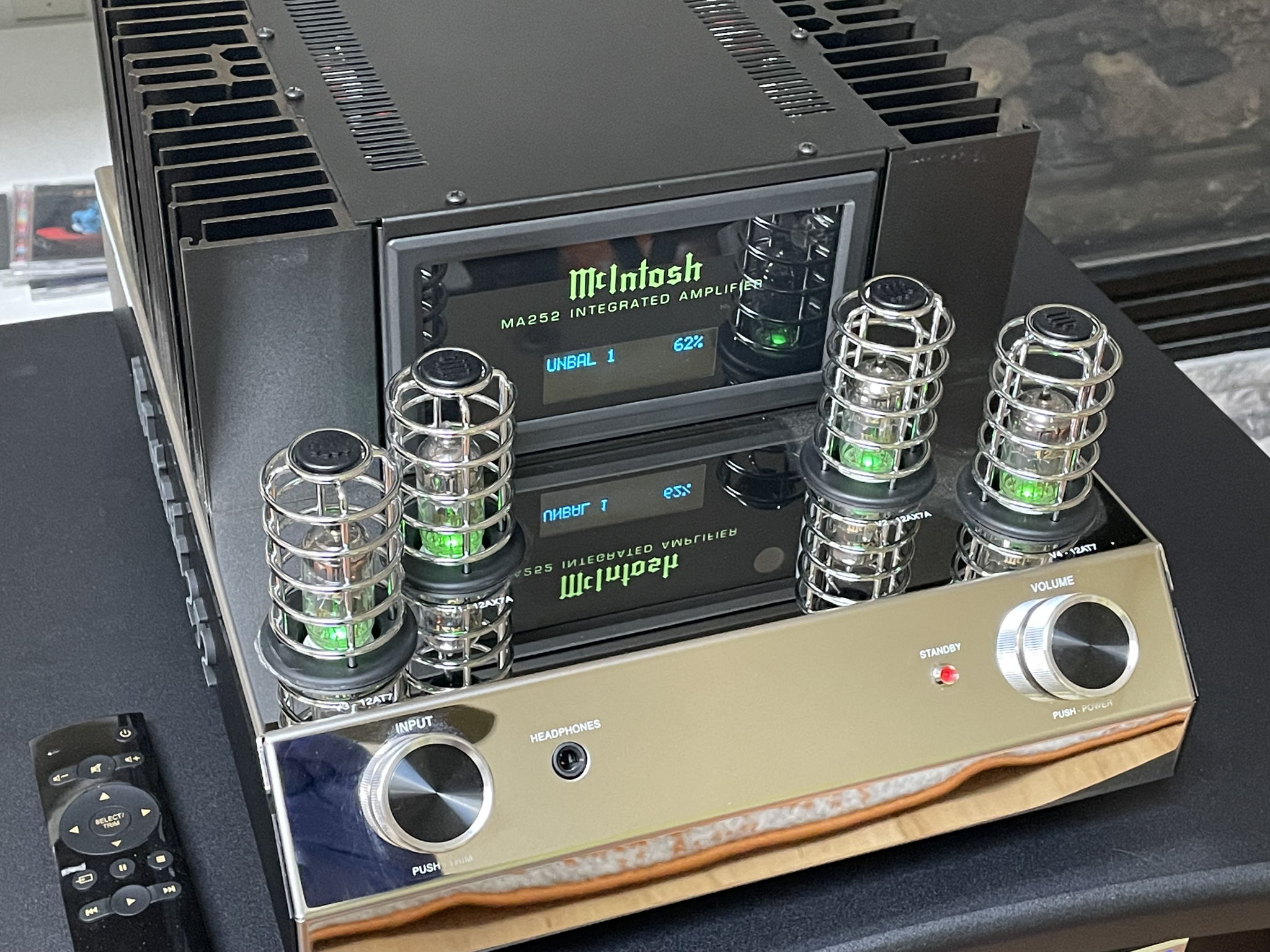 McIntosh MA252