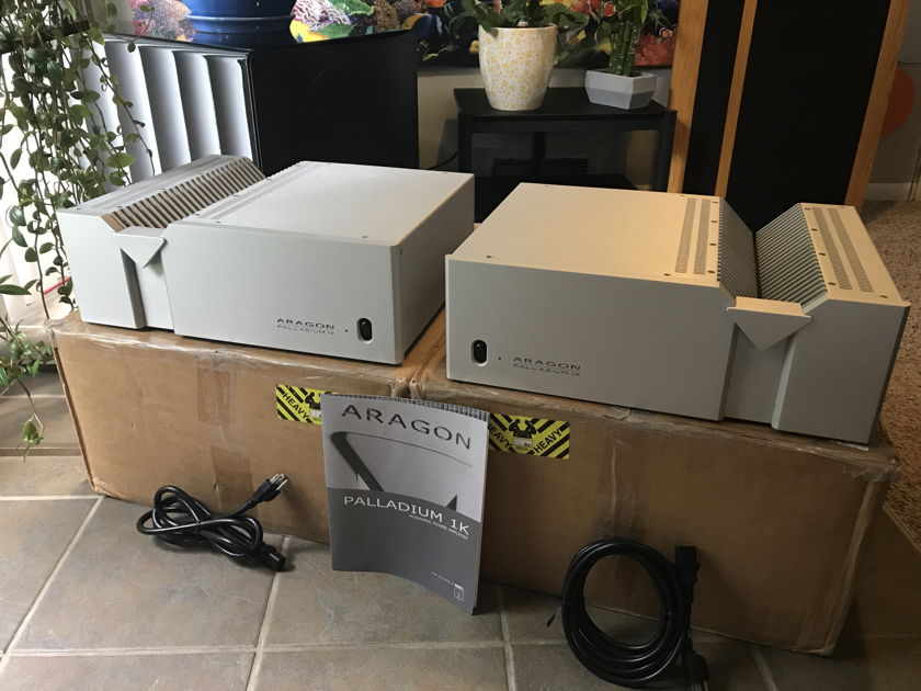 Aragon Palladium 1k Mono-Block Amplifiers 600W 1 pair Mint!