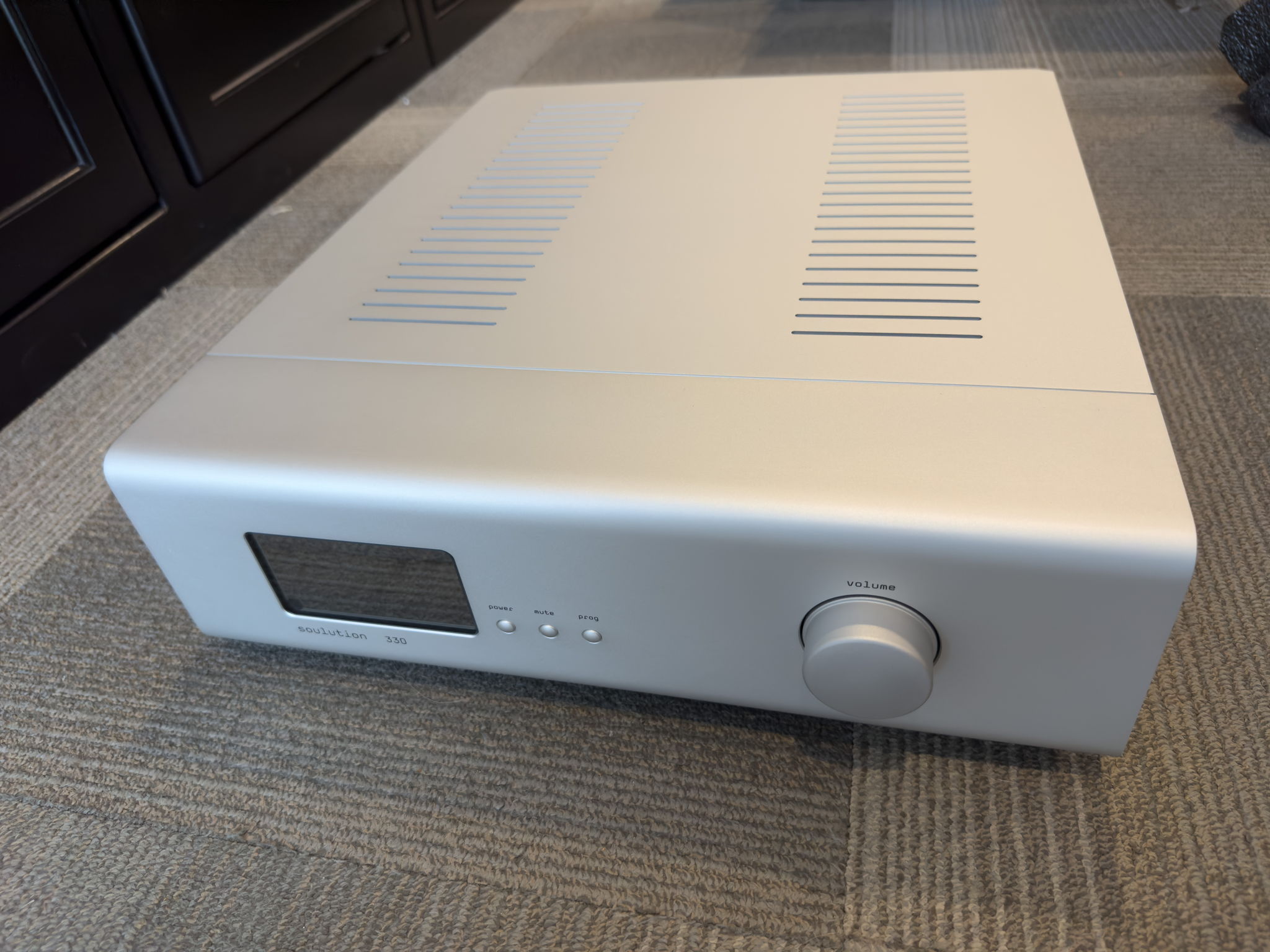 Soulution 330 Integrated Amplifier (MINT!)