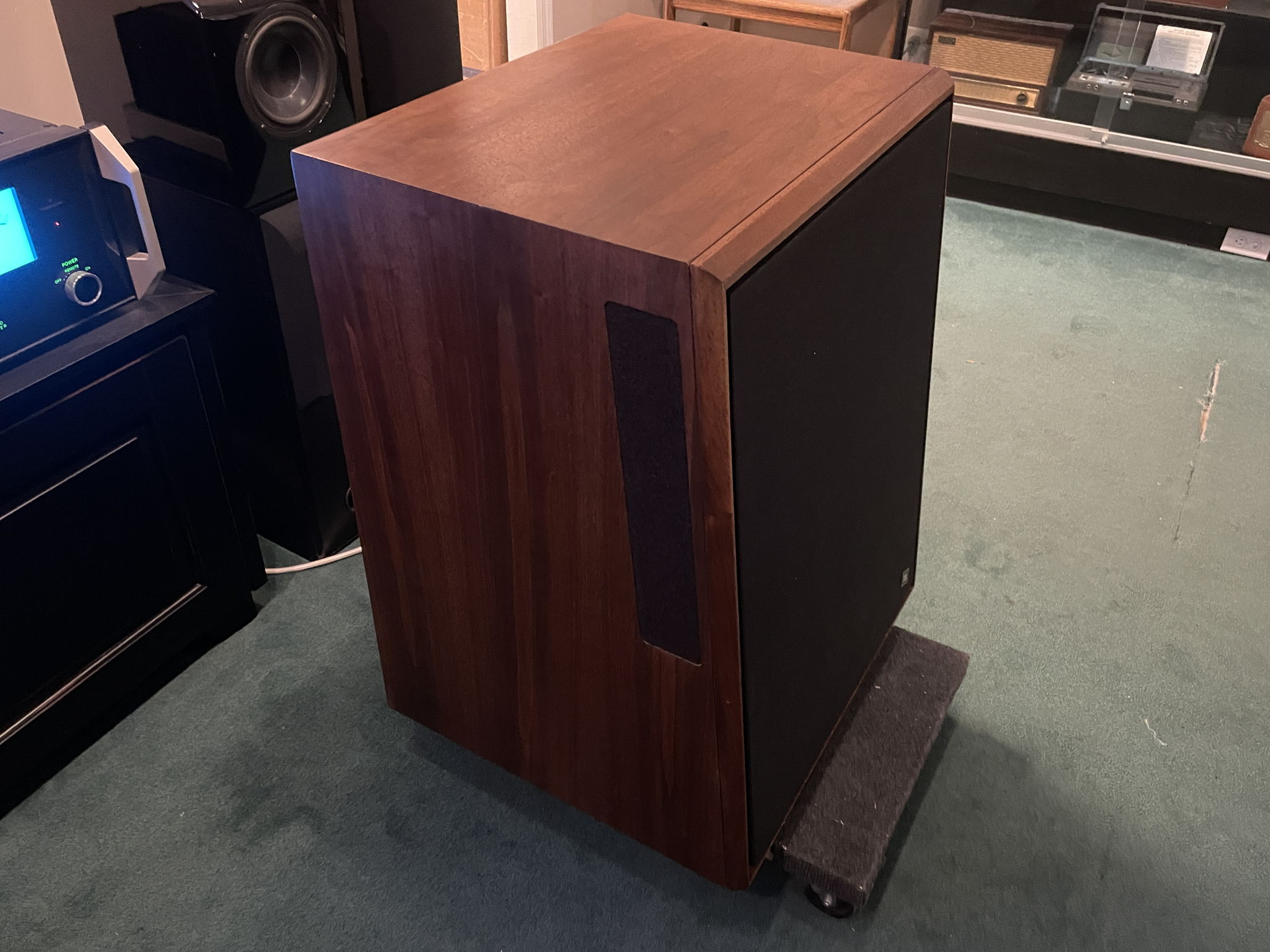 1/pr JBL L-200B Studio Master speakers in excellent sha...