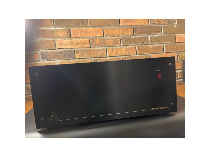 Audio by Van Alstine Synergy 450 225 watts/ch stereo power amplifier