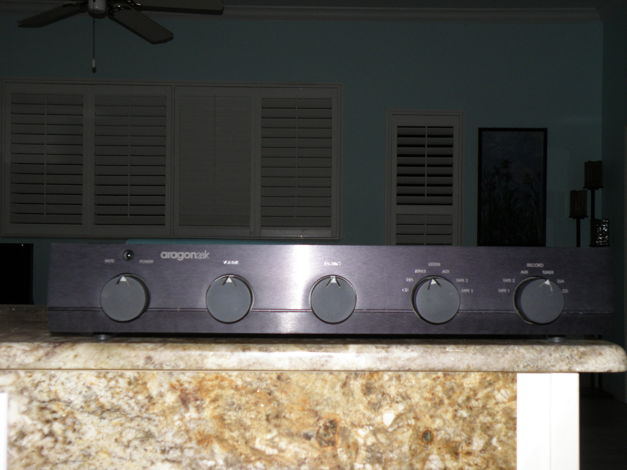 Aragon 28 K LINESTAGE PREAMPLIFIER WITH REMOTE  PRICE R...
