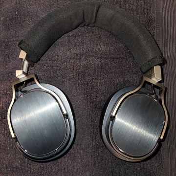 OPPO PM-3 headphones