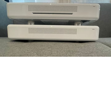 Roksan Oxygene CD Player with Integrated Amplifier