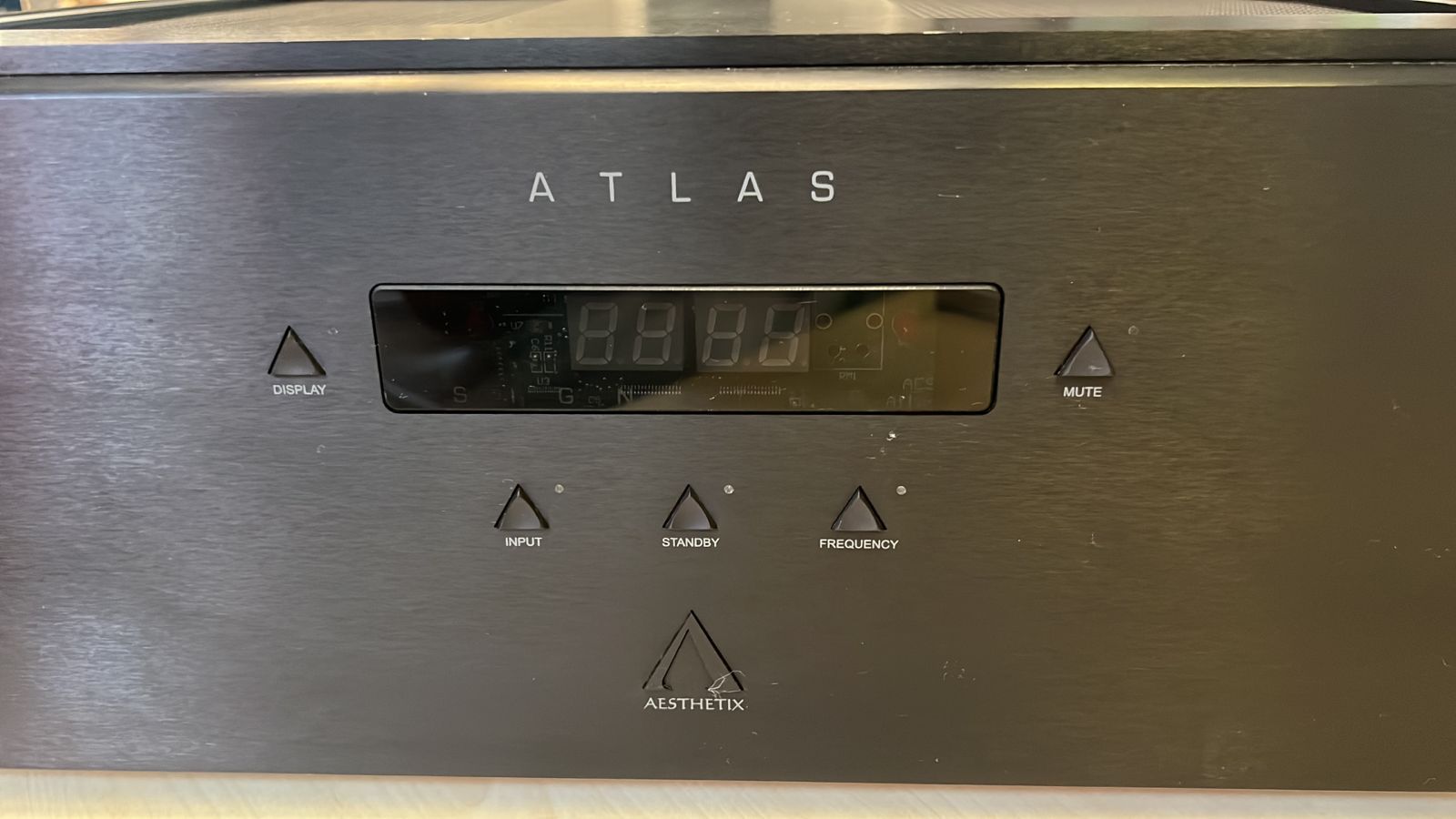 Aesthetix Atlas Stereo Amplifier 4