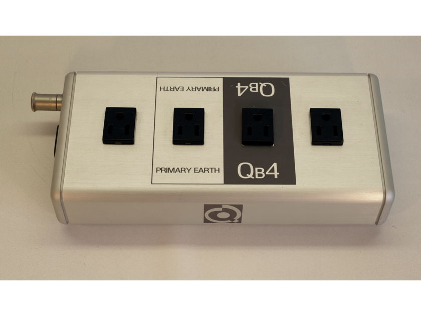 Nordost QBase QB4, Series 1, AC Power Distribution, 90-Day Factory Warranty