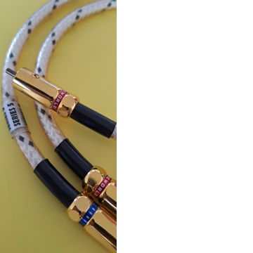 WIREWORLD Polaris III Series 5 RCA Interconnects Afford...