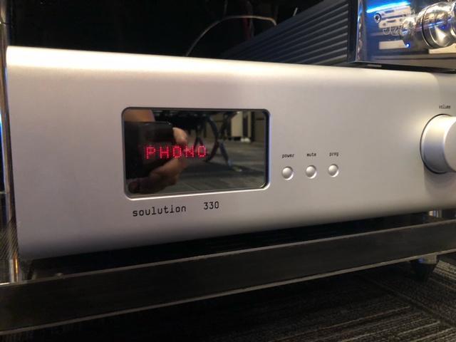 Soulution 330 Integrated Amplifier 3