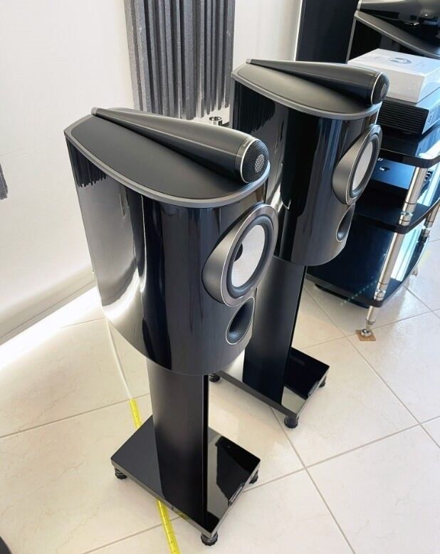 B&W 805D4 Gloss Black Speakers with Stands 3