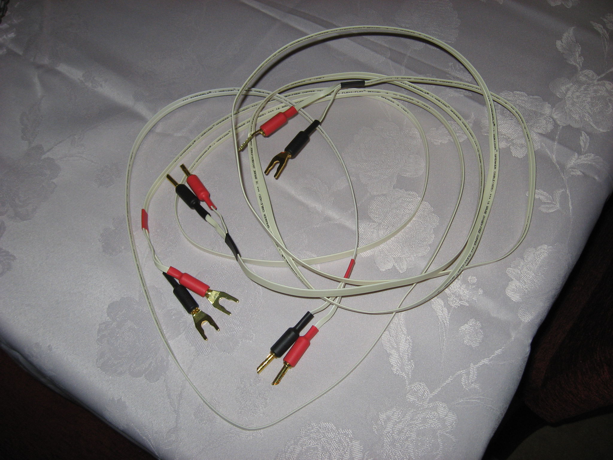 Wireworld Horizon High-End Flat Speaker cable pair 2 m ... 2