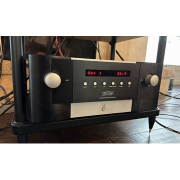 Mark Levinson 585.5 Integrated Amplifier