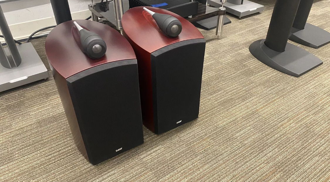 Bowers & Wilkins Nautilus 805 RoseNut Speakers with Fac...