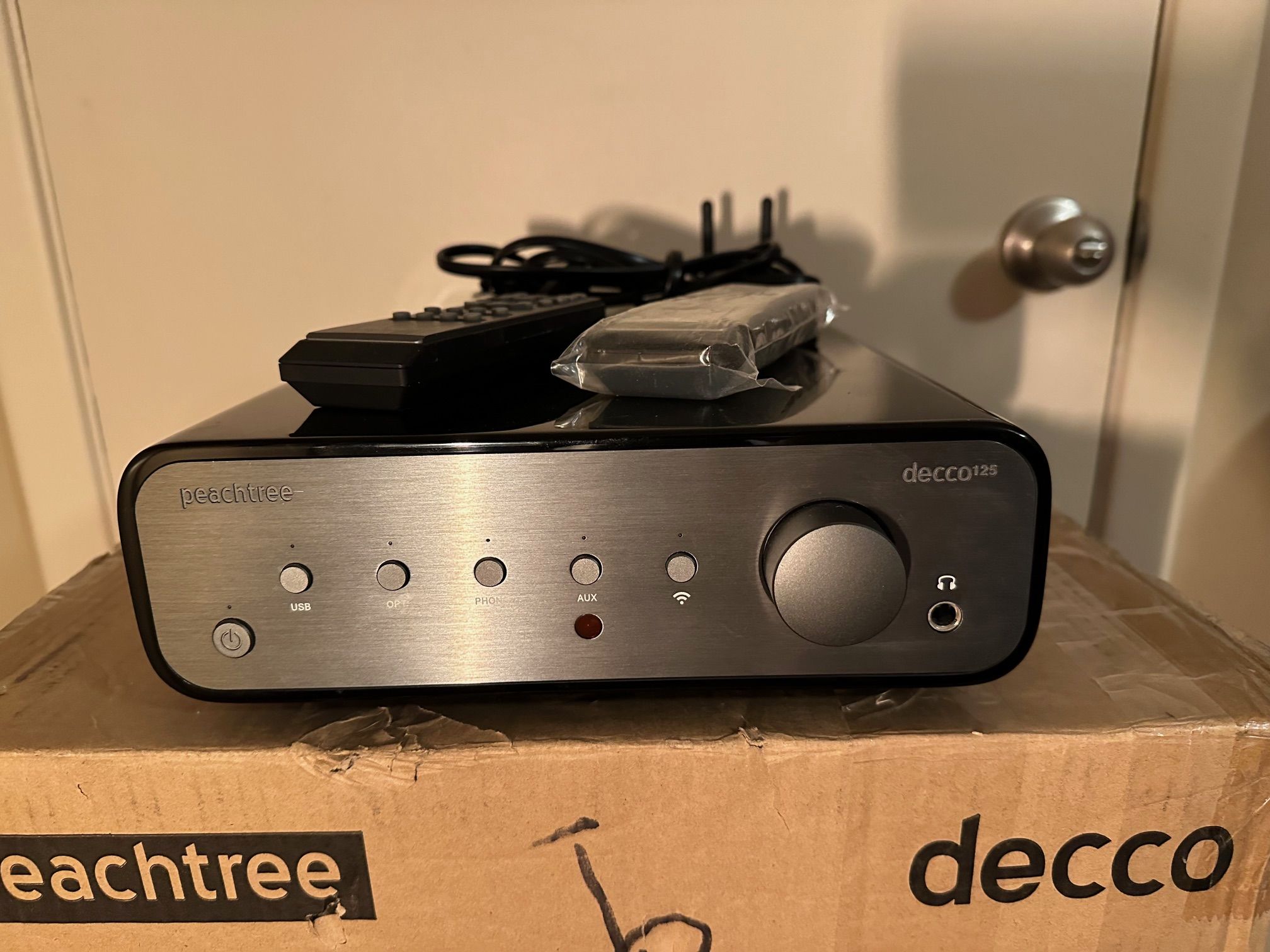 Peachtree Audio Decco 125 Sky