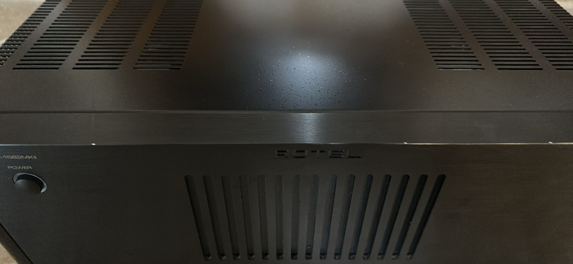 Rotel RB1582 Mkll stereo amplifier 3