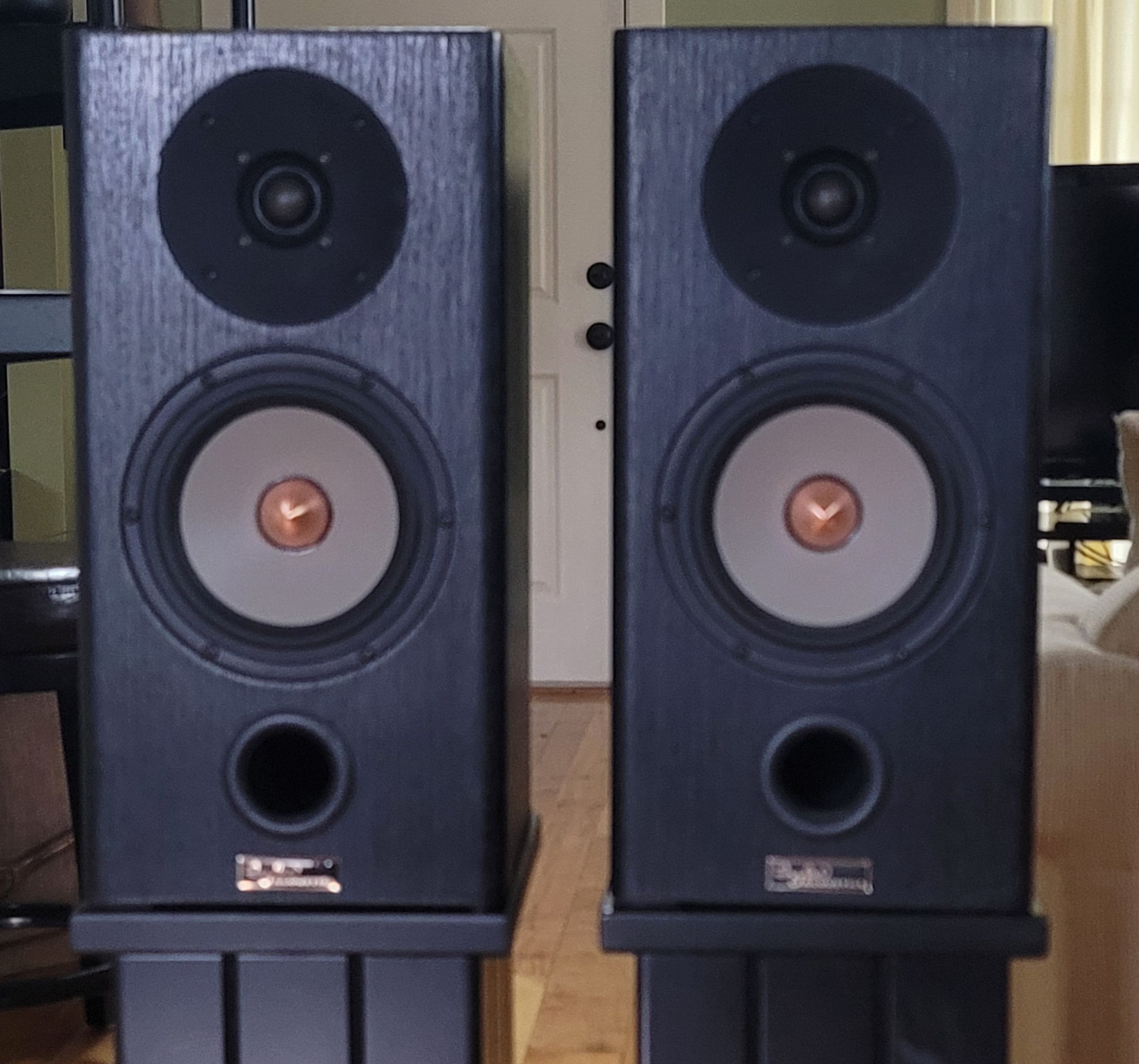 Tyler Acoustics Taylo Ref Monitor includes Stands, a VT...