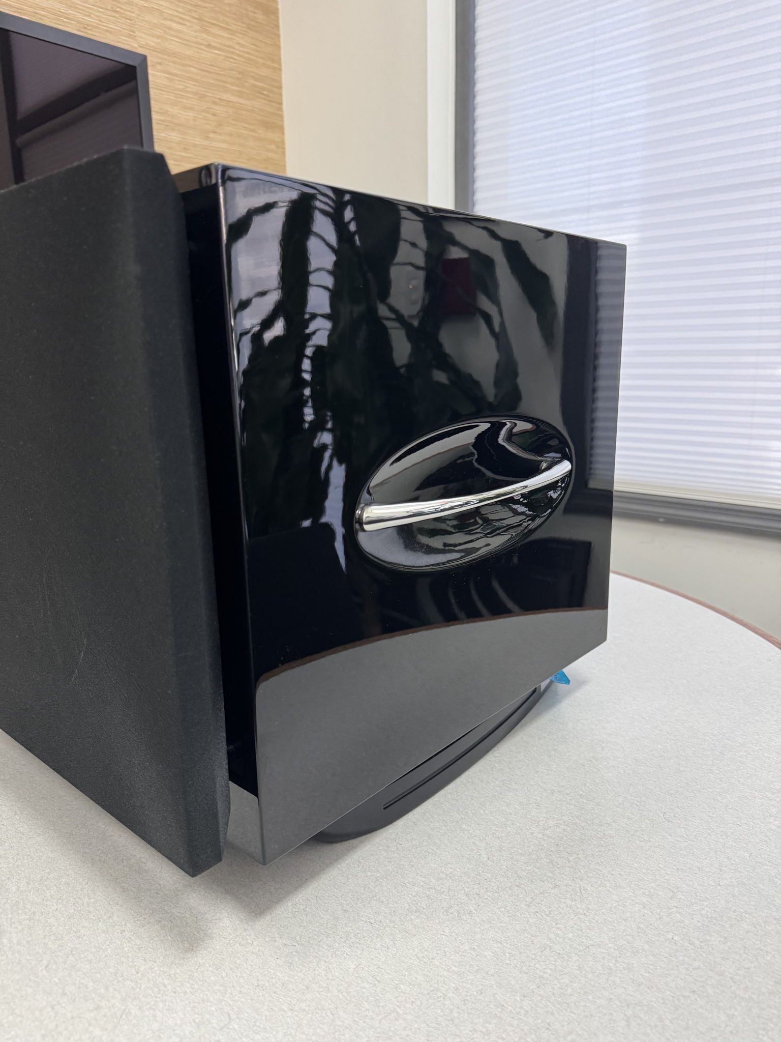 REL Acoustics S/510 4