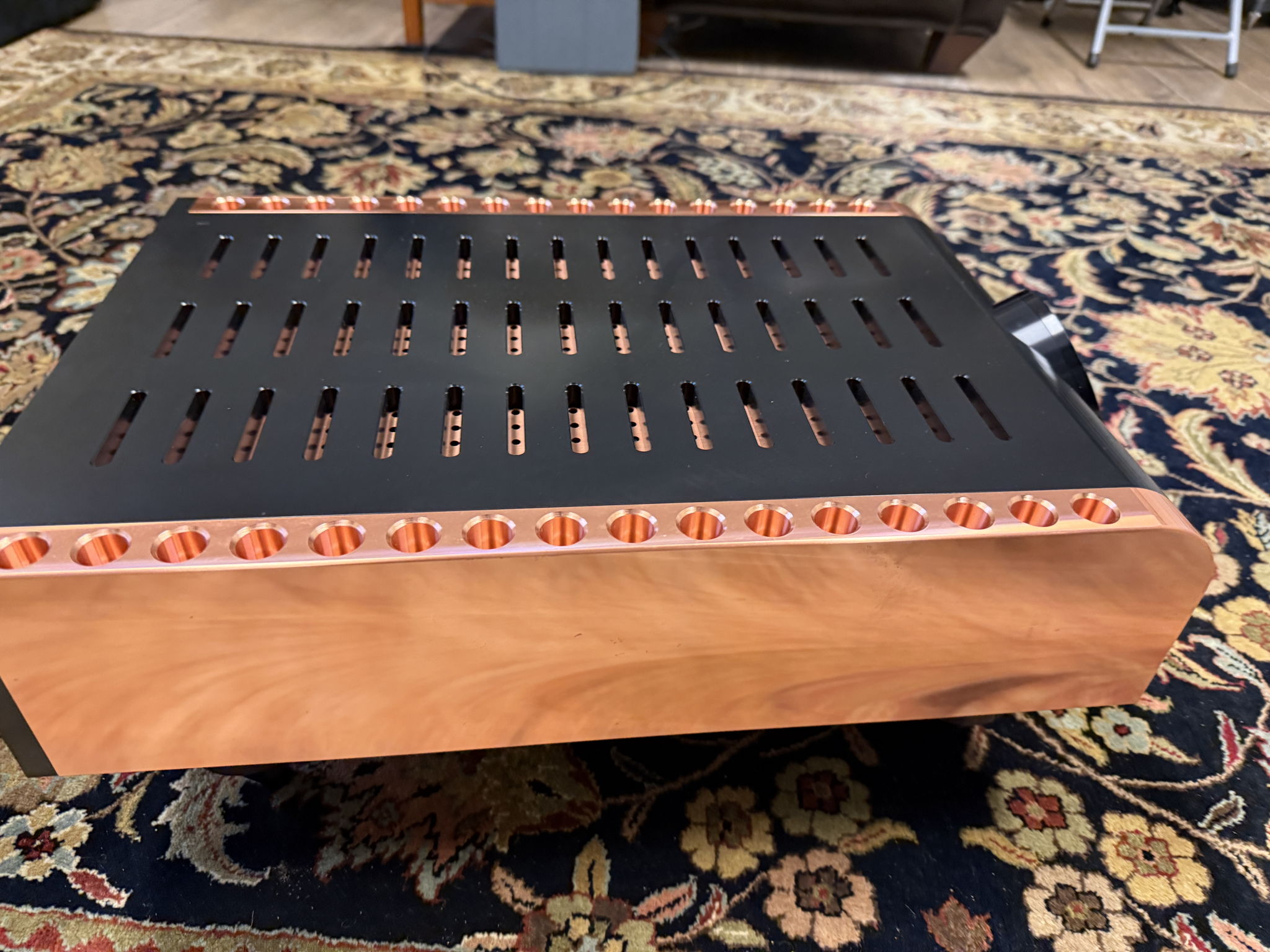 Dan D'Agostino S250 mxv with base 6