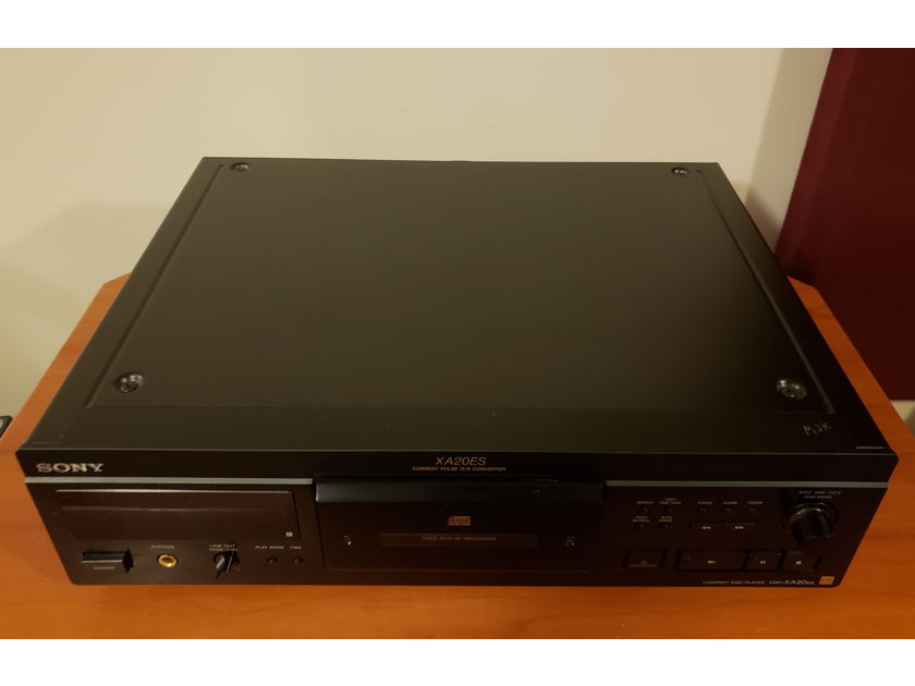 Sony CDP-XA20es CD Player.