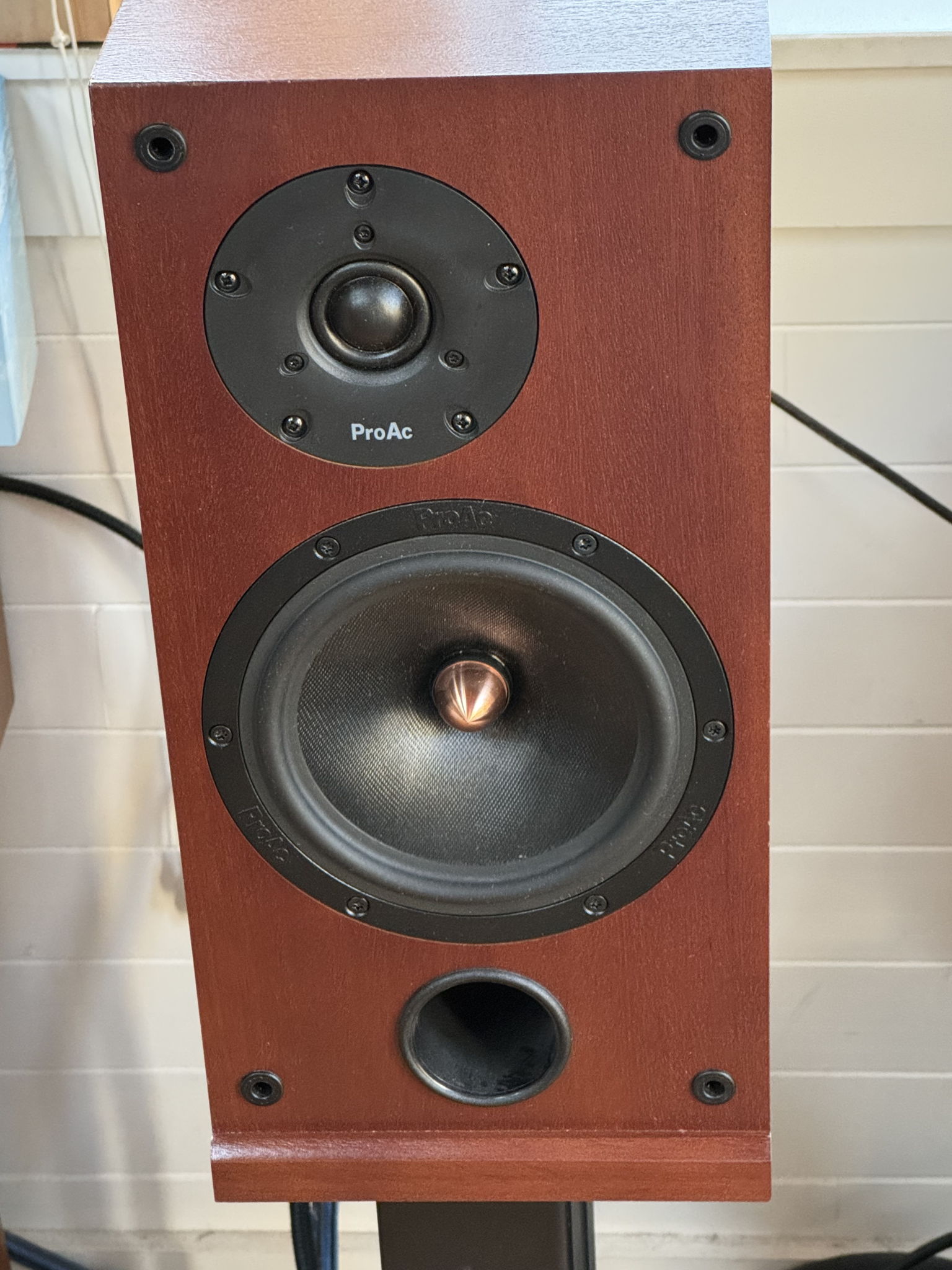 ProAc Response D Two