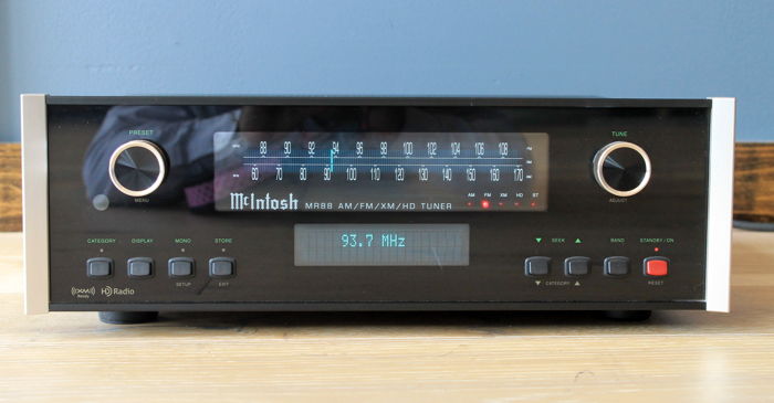 McIntosh MR88 AM/FM/XM/HD Tuner with RAA2 External AM ...