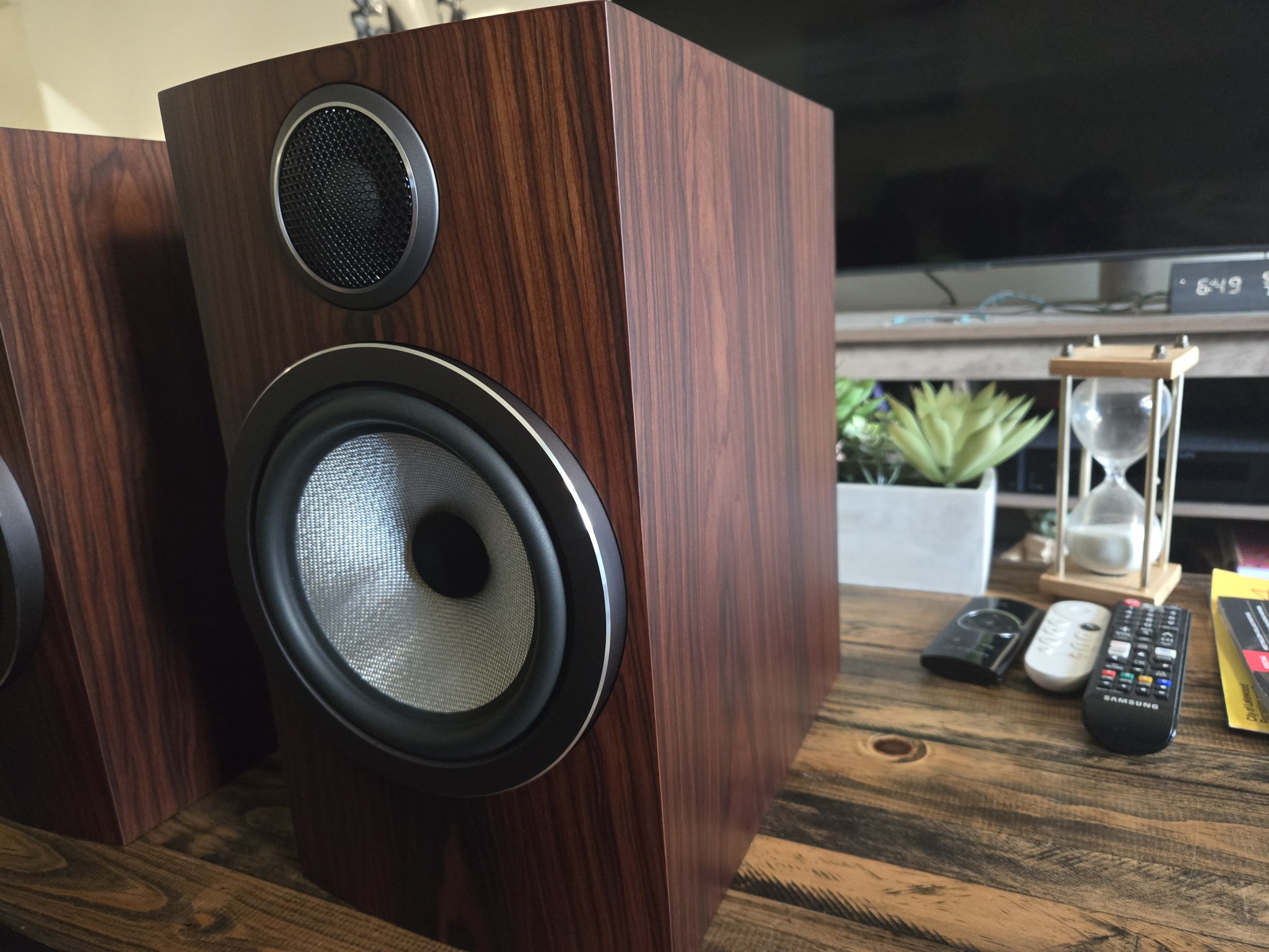 B&W (Bowers & Wilkins) 706 S3 7