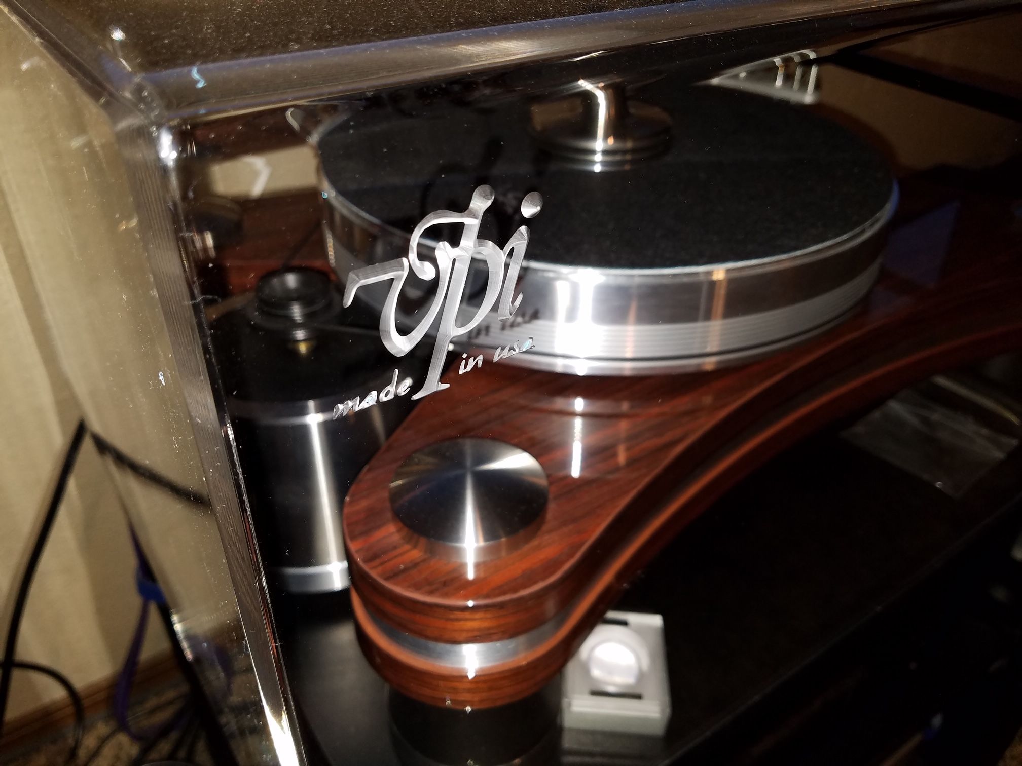 Vpi Prime, Vpi Classic, SME  & AMG Turntable Covers Tab... 4