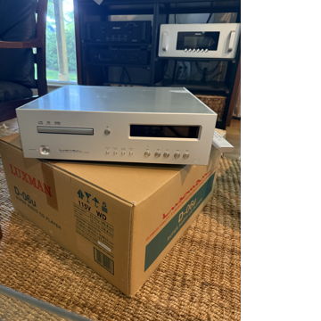Luxman  D-06U SACD Compact Disc Player