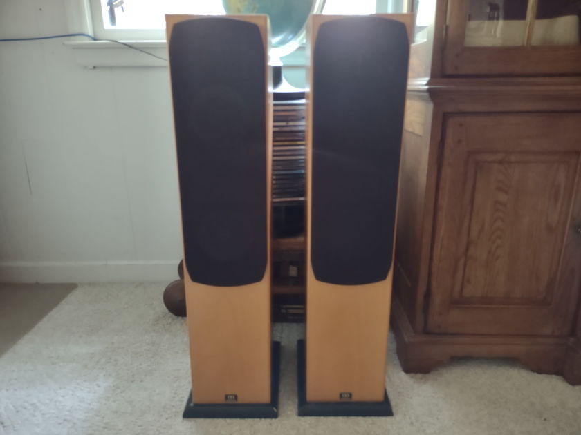 Monitor Audio Silver S6 Floorstanding Speakers, Pair, Warm Beech Wood Veneer, Good Condition