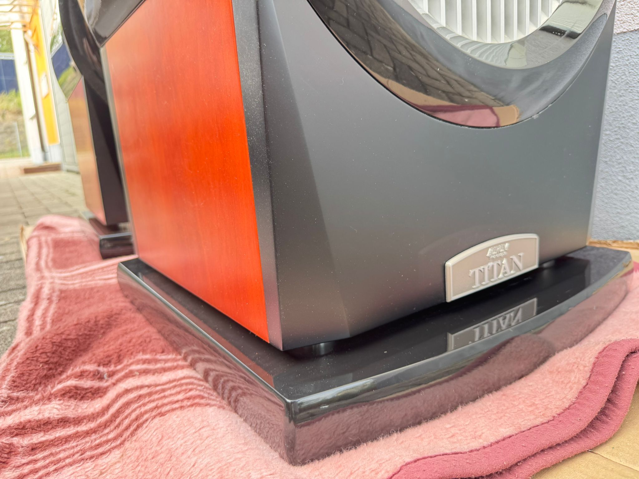 Quadral Aurum Titan 7 speakers in cherry 16