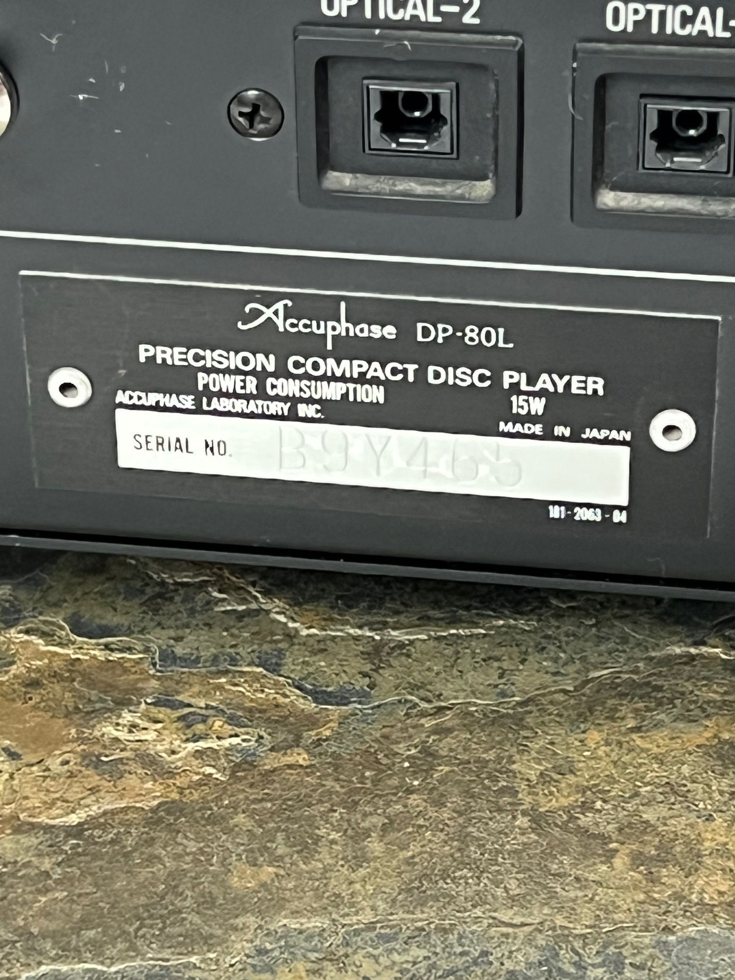 Accuphase DP-80L transport and DC-81L D/A converter 10