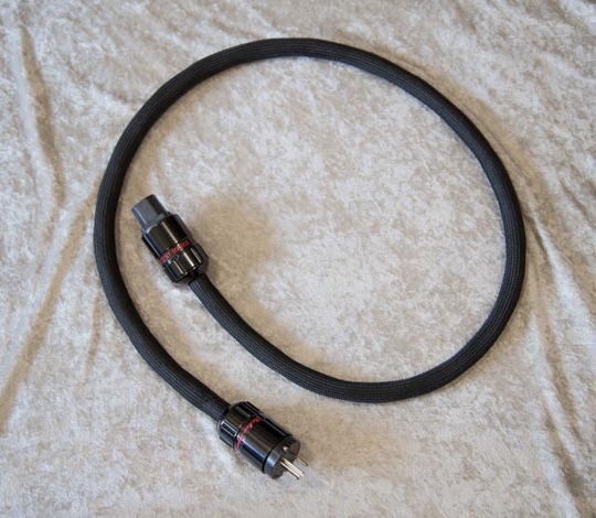Silent Source Music Reference High Current power cable.