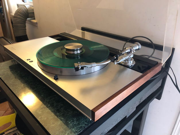 Luxman PD-444 with 2 arm brackets and 5 arm plates