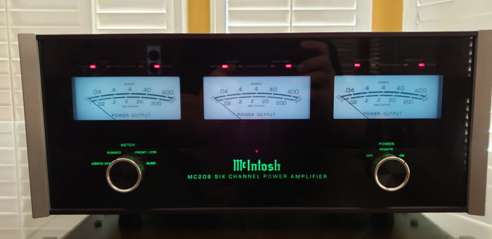 McIntosh MC-206, 6-channel, 200W/120W per channel Ampli...