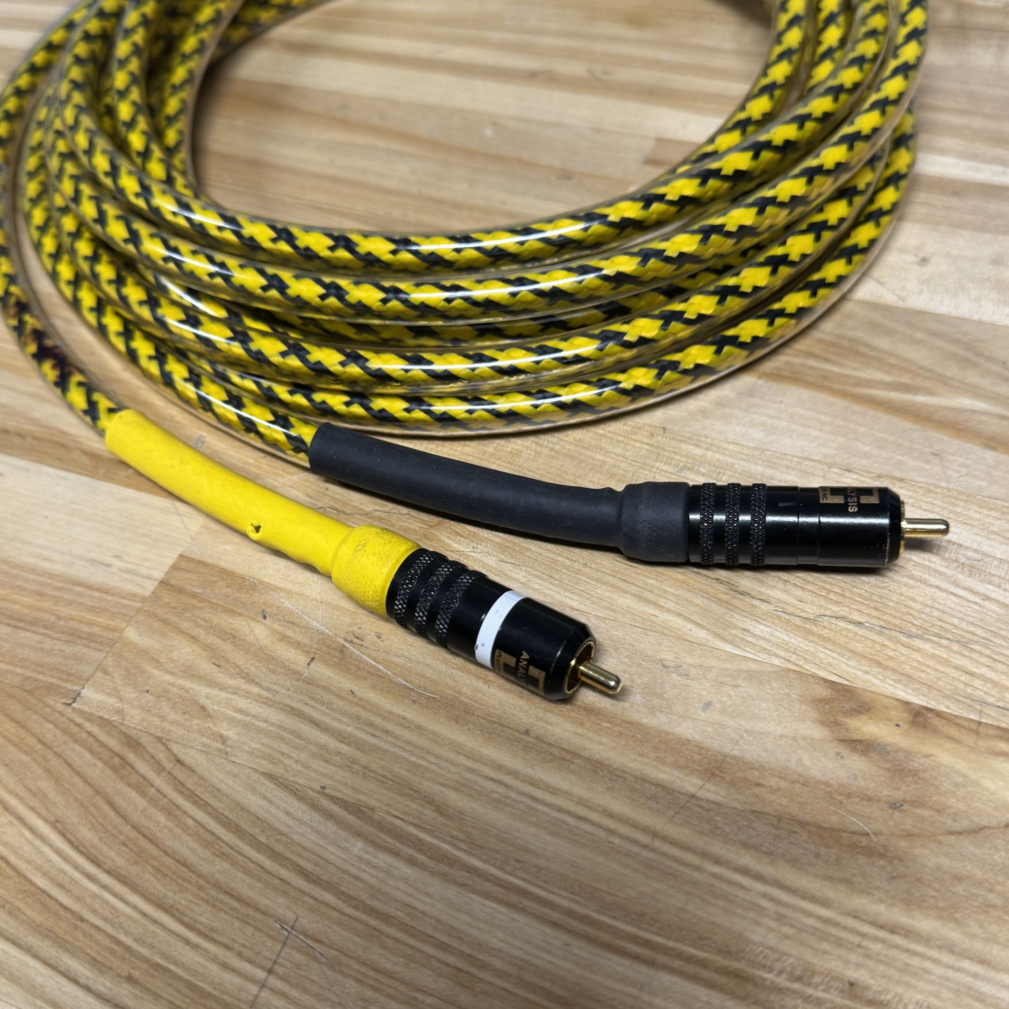 Analysis Plus Copper Oval RCA Interconnects – 9 Feet 3