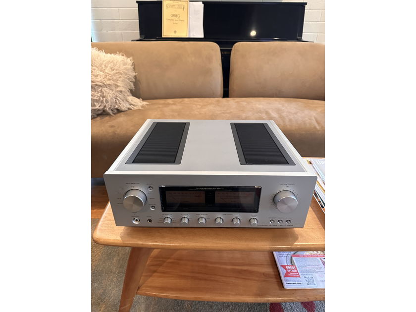 Luxman 550a ii Class A Integrated.  Price lowered.  Immaculate