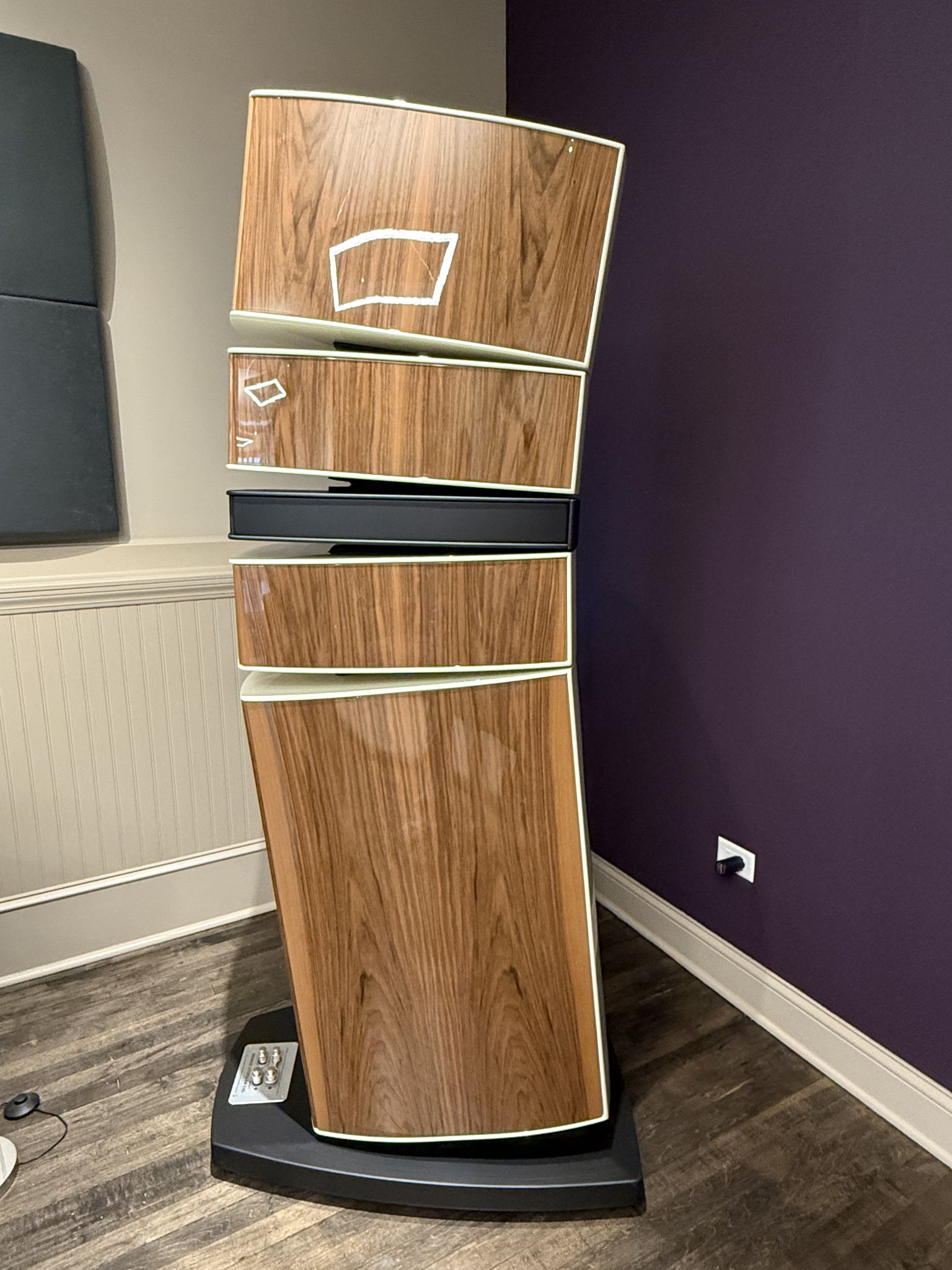 Focal - Grande Utopia EM EVO (Pair) - Natural Walnut Fi... 12