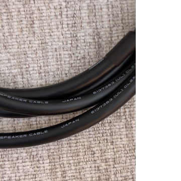 Mogami  3103, 8ft pair High Resolution speaker cables.
