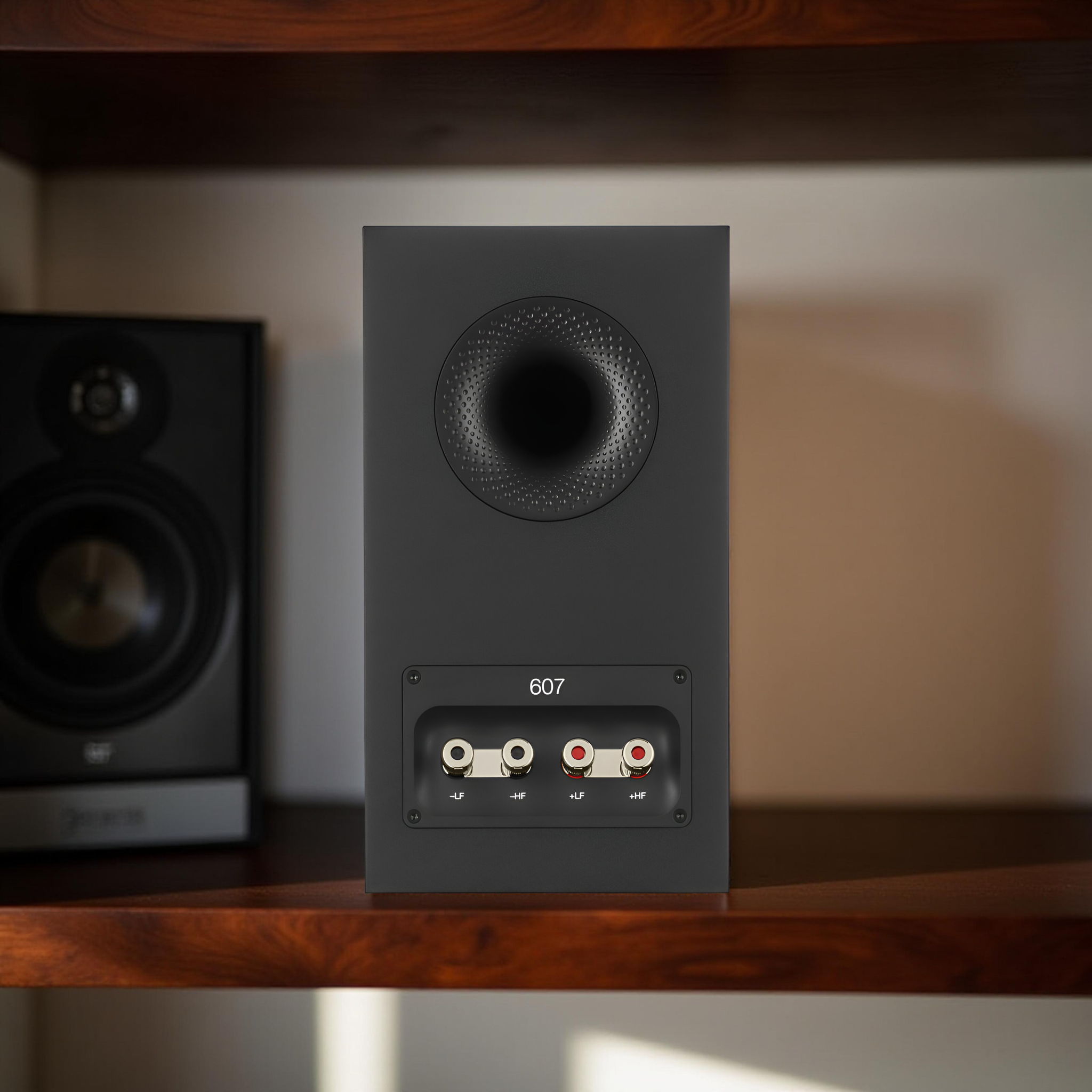 Bowers & Wilkins 607 S3 "Product of the Year" Bookshelf... 6