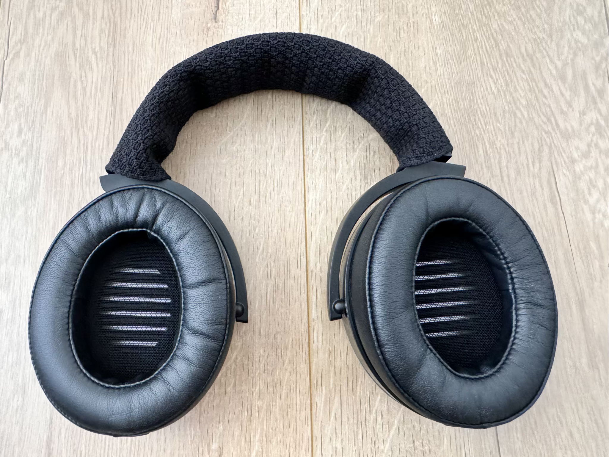 Audeze EL-8 Titanium Headphone 12