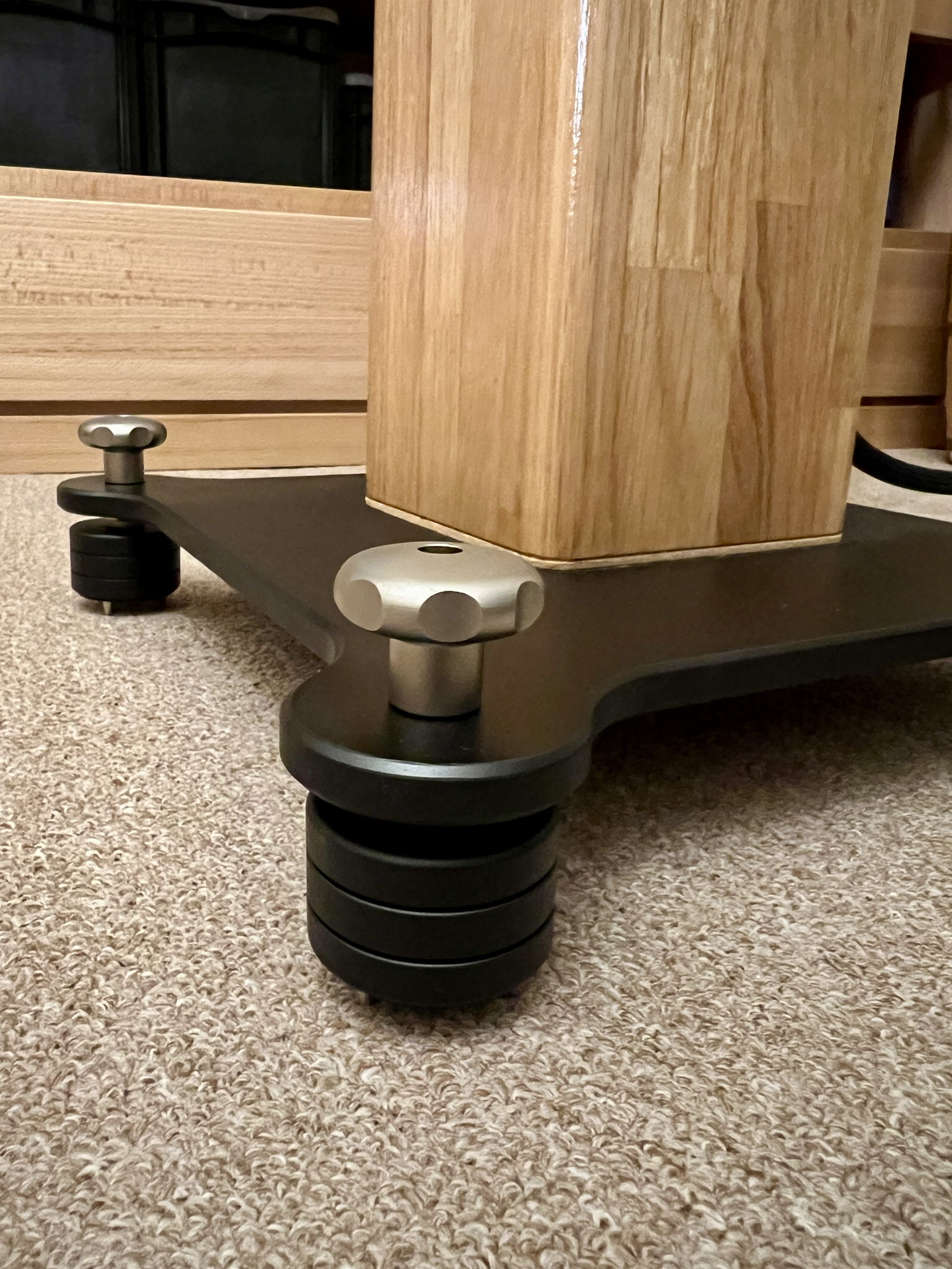 Stack Audio AUVA 50 Loudspeaker Isolators x8 - Choice o... 2