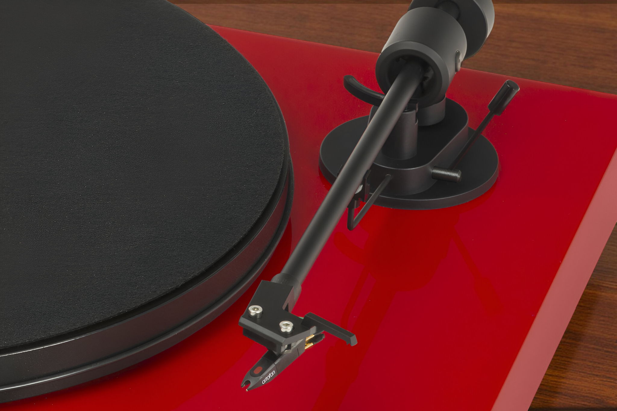 Pro-Ject Juke Box E1 Turntable with Factory-Installed O... 6