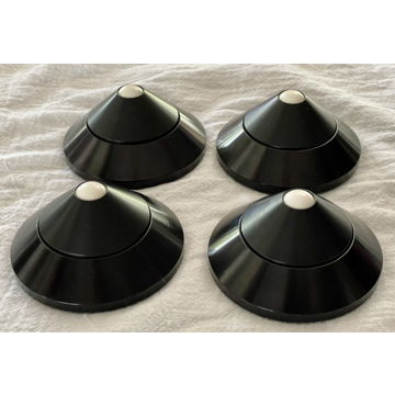 Stillpoints Audio, Set of 4 Original Footers with riser...