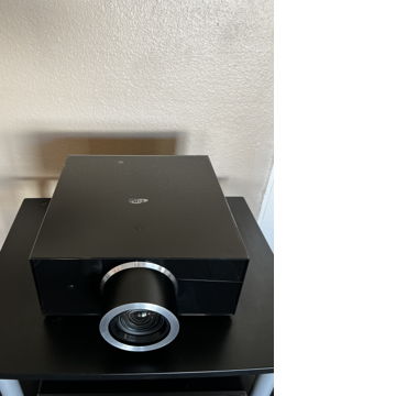 SIM2 Nero projector